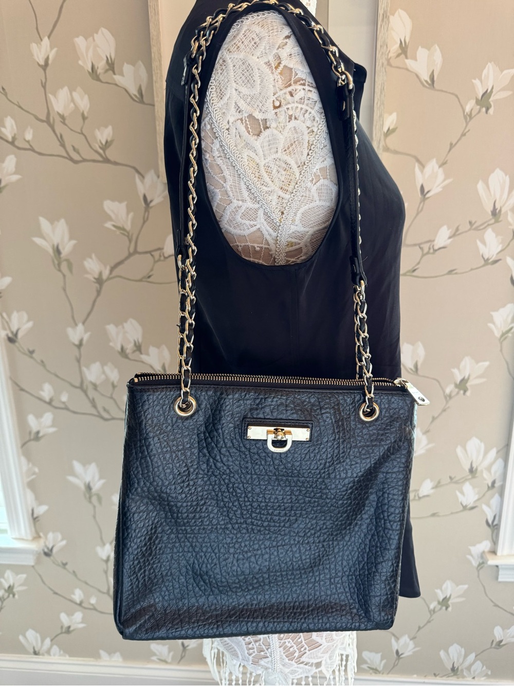 DKNY Black Pebbled Leather Chain-Detail Crossbody Tote